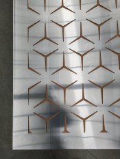 Poškozený hliníkový plech 1000 x 2000 x 3 mm, vzor 9131