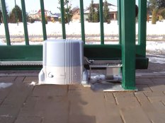 THOR motor pro posuvné brány do 1500 kg, 230V, 400W, 800N, 1x el. ROA37, 2x FLO2RE, mechanický koncový spínač